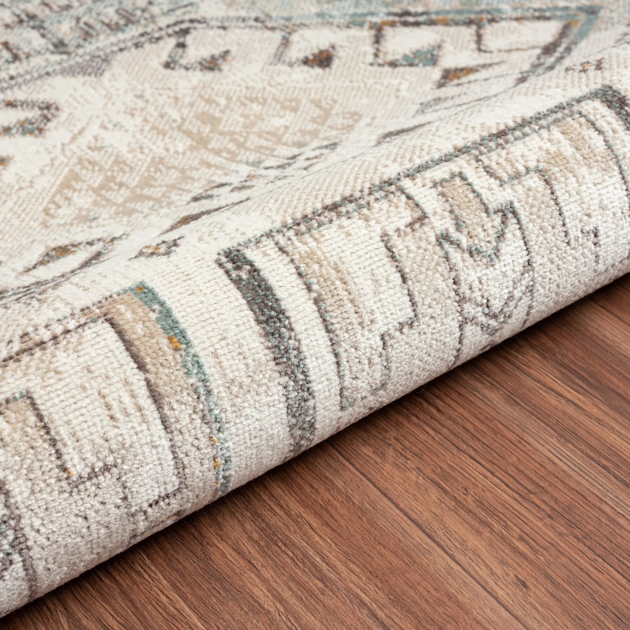 Antiquity 81474CRN Cream/Brown Rug