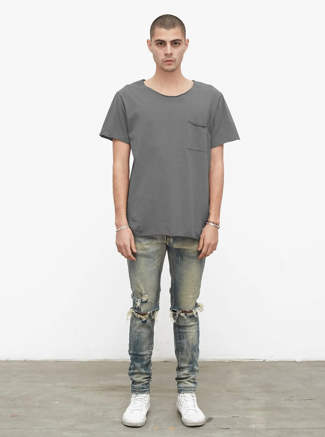 Basic Raw-Cut Short Sleeve Tee in Gunmetal Gray