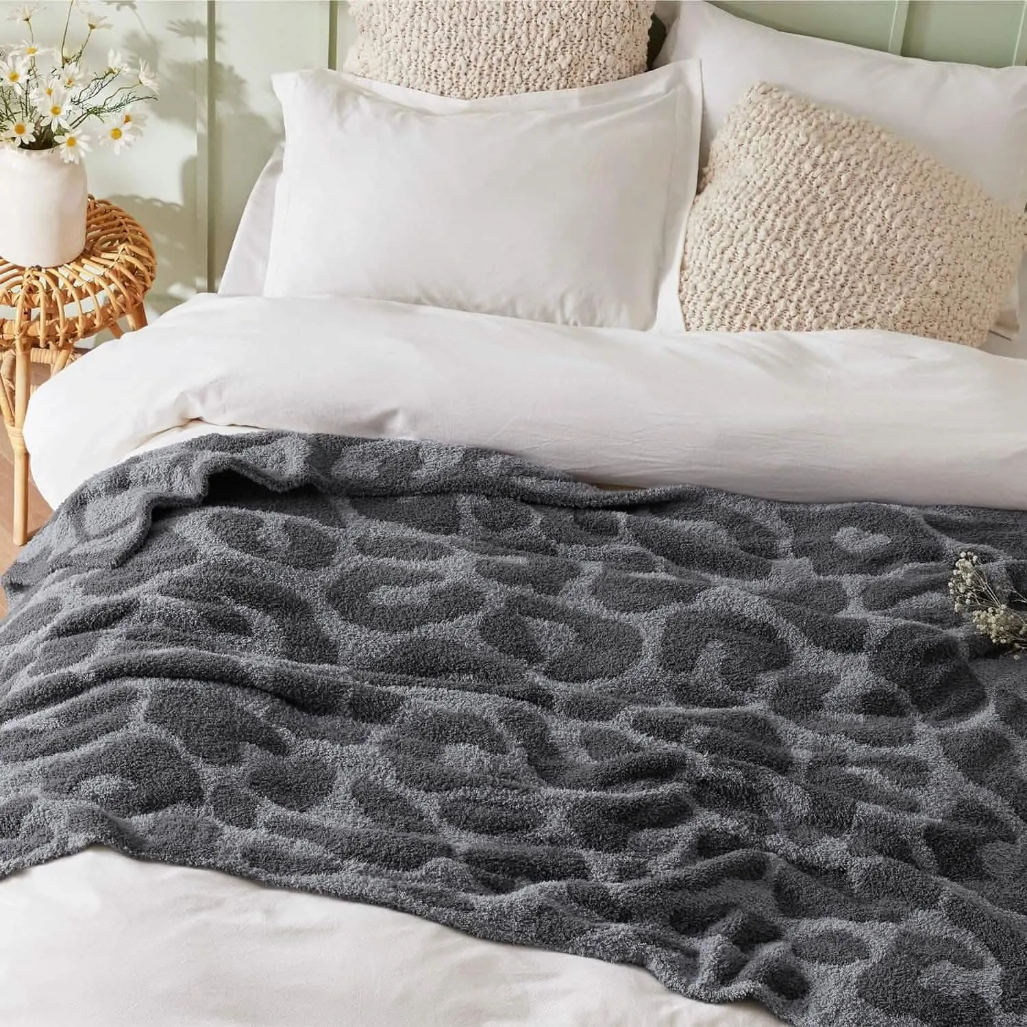 Bedsure Fluffy Fuzzy Plush Knit Throw Blanket