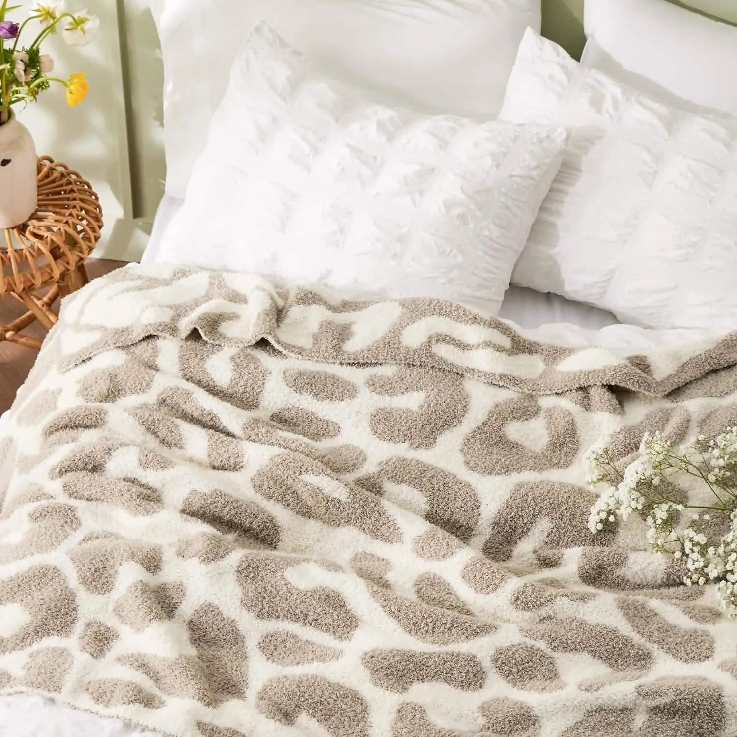 Bedsure Fluffy Fuzzy Plush Knit Throw Blanket