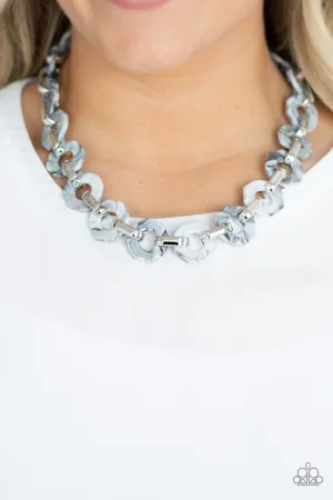 Paparazzi Fashionista Fever Necklace - Silver