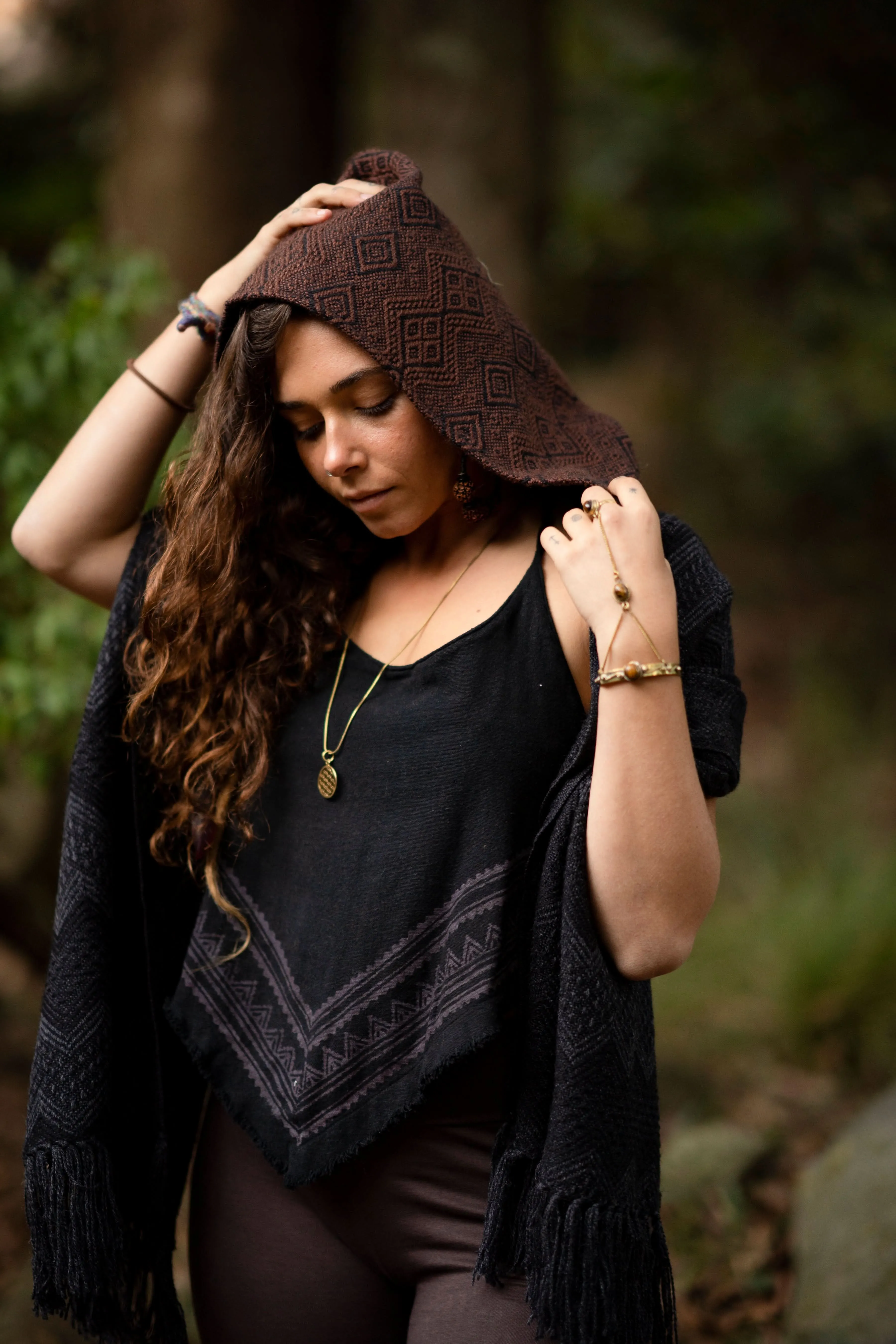 Vayana Tribe Hoodie Shawl - Brown Hood/Black-Gray Shawl